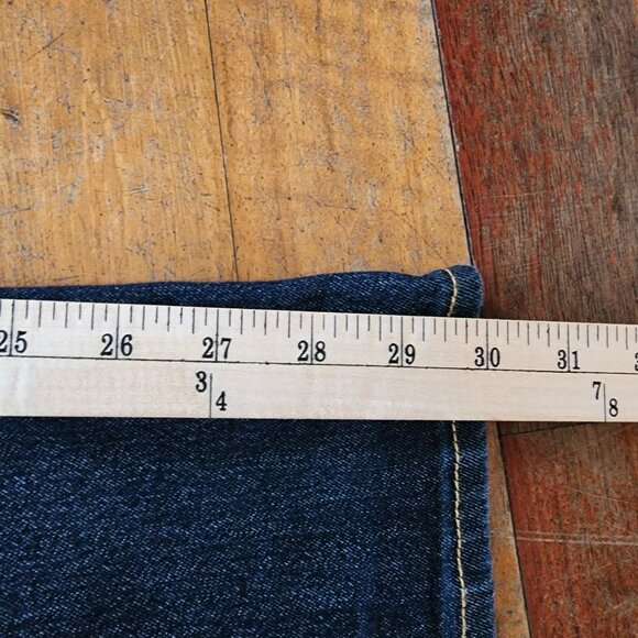 Denizen from Levi's Dark Wash Modern Bootcut Jeans Size 6 - Picture 11 of 16